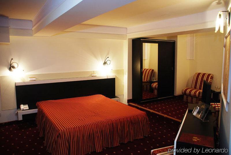 Hotel Prahova Plaza Ploiesti Room photo