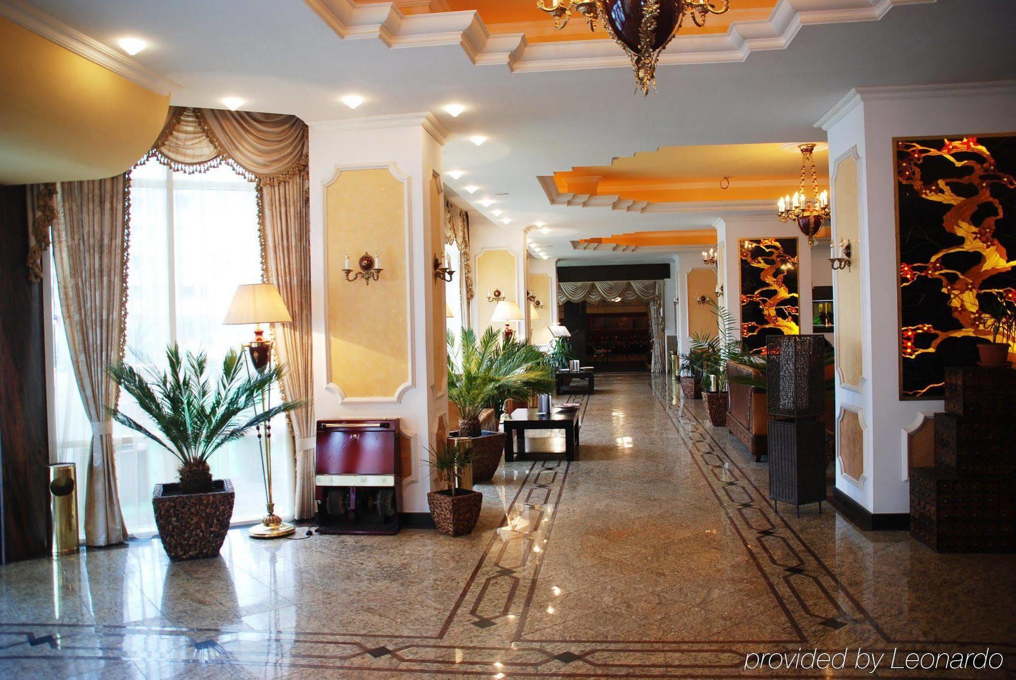 Hotel Prahova Plaza Ploiesti Interior photo